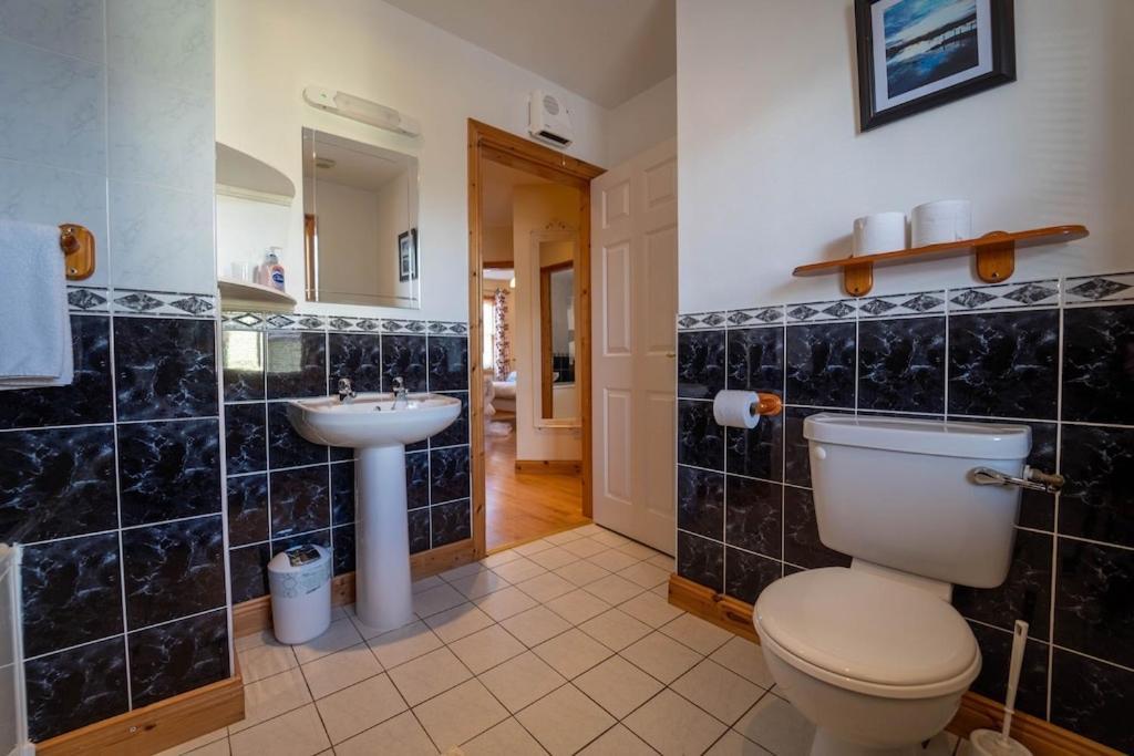 Burnham View Villa Dingle Bagian luar foto