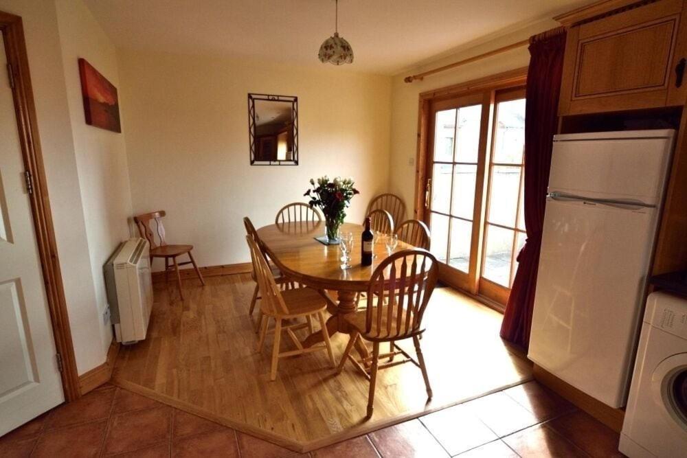 Burnham View Villa Dingle Bagian luar foto